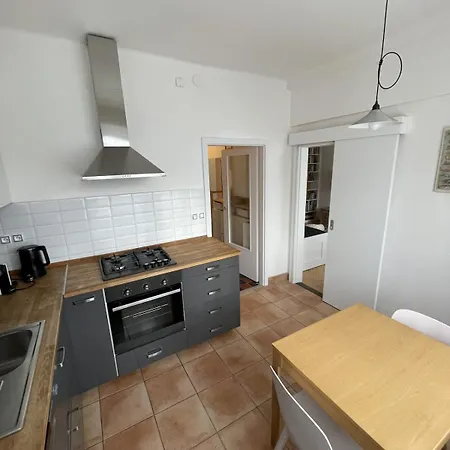 Utulny A Tichy Blizko Centra Bratislava