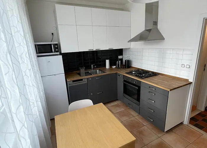 útulný A Tichý Blízko Centra Apartamento *